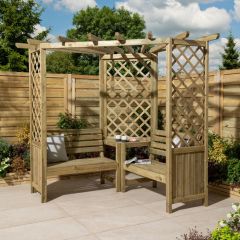 Nice design, also fit well into un-used corner of the garden. DIer could add more trellis to cover open spaces if required